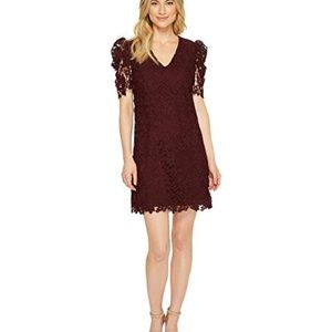 Donna Morgan V-Neck Shift Dress with Puff Sleeve
